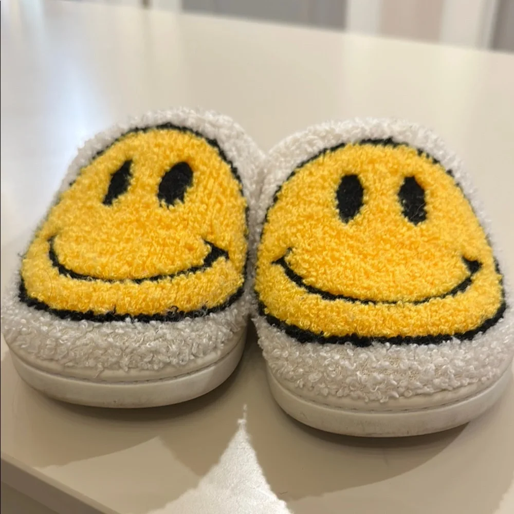 Kids White and Yellow Smiley Face Slippers